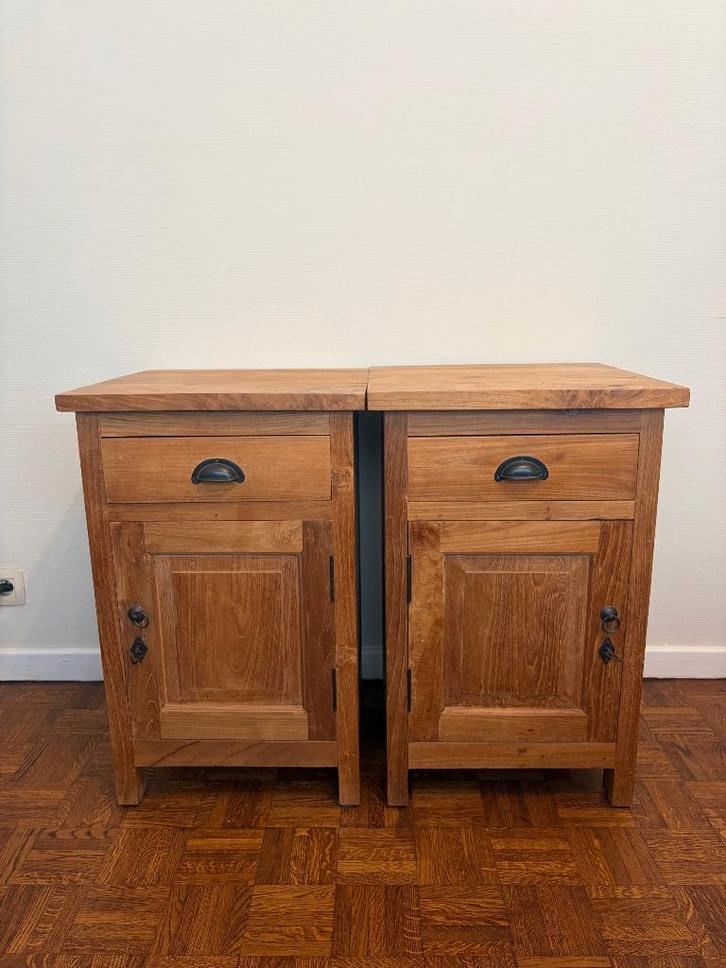 meubles en teck massif tables de chevet, Maison & Meubles, Chambre à coucher | Tables de chevet, Bois, Enlèvement