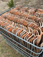 Boomse pannen & nokken - gestapeld in IBC kooien, Doe-het-zelf en Bouw, Dakpannen en Dakbedekking, Ophalen, Gebruikt, Steen of Klei