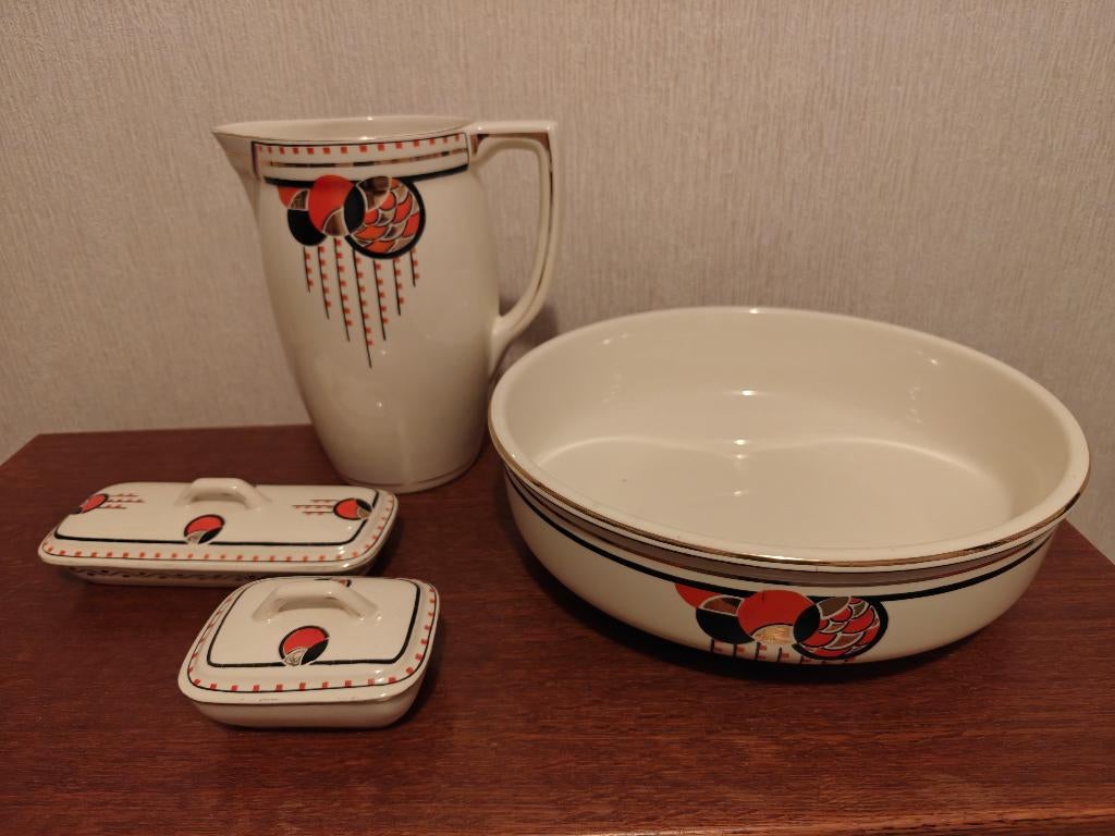 Set de toilette, Enlèvement