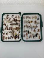 Doos met 120 droge vliegen, Watersport en Boten, Hengelsport | Vliegvissen, Ophalen of Verzenden, Zo goed als nieuw