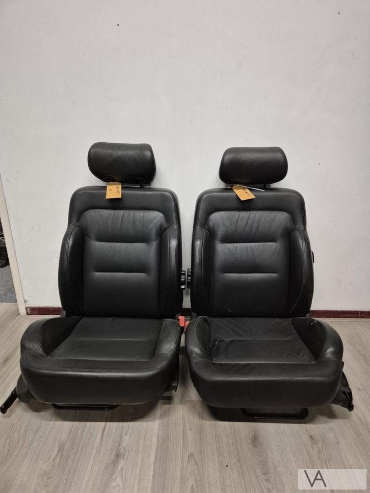 Peugeot 306 1993 - 2001 stoel zwart leer 3 deurs set €200, Auto-onderdelen, Interieur en Bekleding, Peugeot, Gebruikt, Ophalen of Verzenden