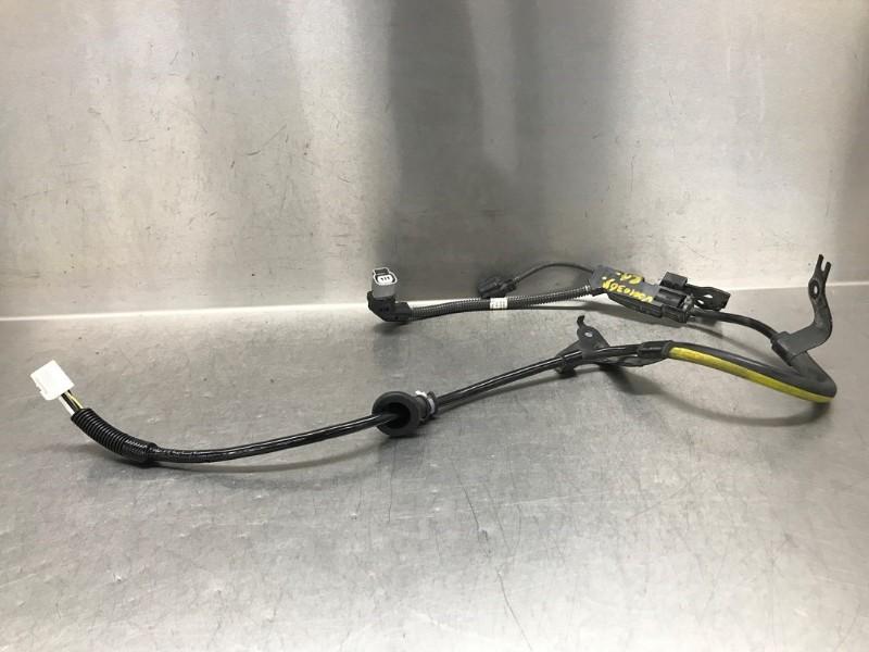 DIVERSEN ABS Kabel Yaris IV (P21 / PA1 / PH1) (|69241715|), Gebruikt, Toyota