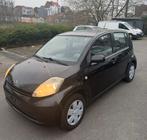 Daihatsu Sirion 2 (Toyota)  •180.000km •Essence •1.0, Auto's, Voorwielaandrijving, Stof, Zwart, Sirion