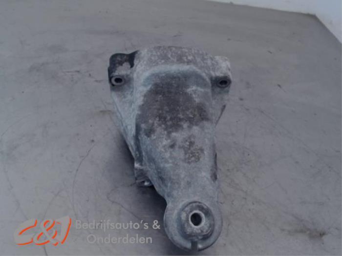 Support moteur d'un Mercedes Sprinter, Autos : Pièces & Accessoires, Suspension & Châssis, Mercedes-Benz, Utilisé, 3 mois de garantie