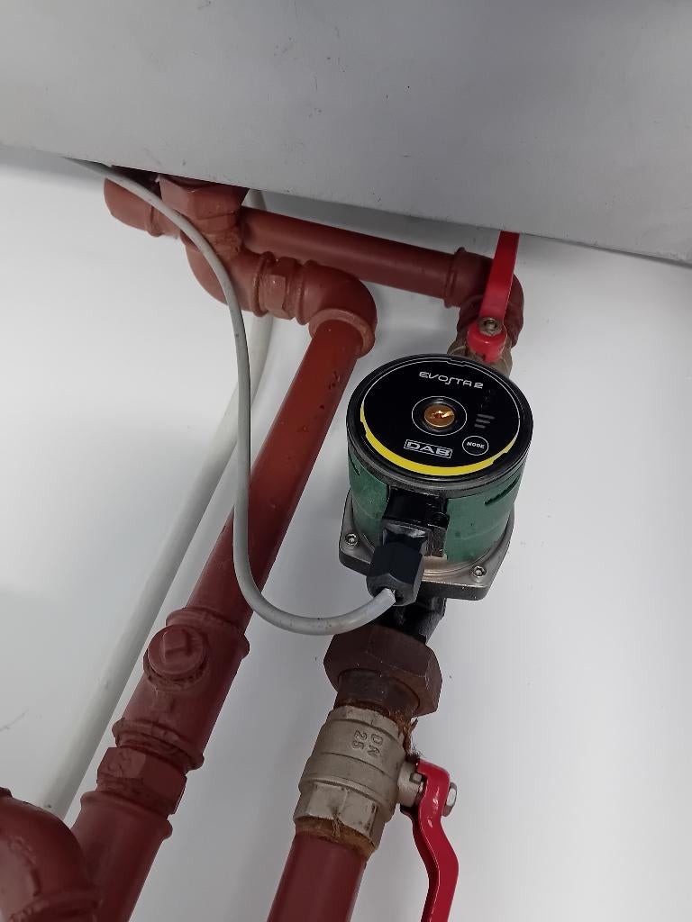 Circulatiepomp DAB evosta 2, Ophalen, Zo goed als nieuw