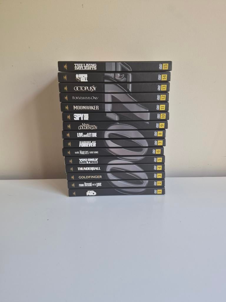 Coffret complet de la collection de films James Bond, Enlèvement ou Envoi