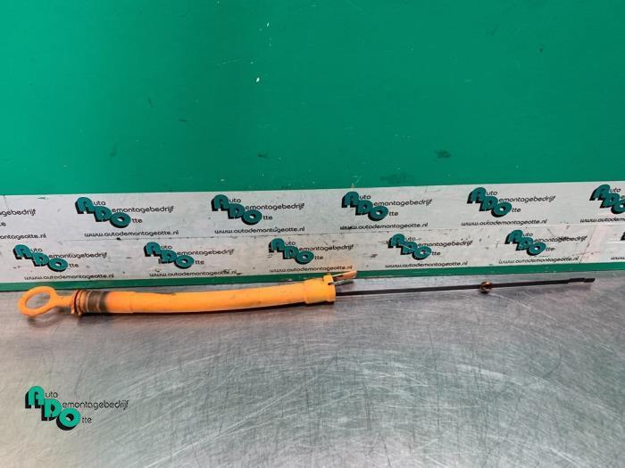 Olie Peilstok van een Volkswagen Golf (Golf 97-), Auto-onderdelen, Motor en Toebehoren, Volkswagen, Gebruikt, 3 maanden garantie