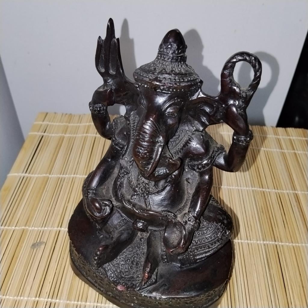 Ganesha beeld (zwaar), Enlèvement ou Envoi