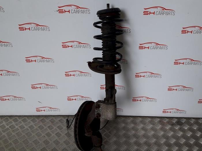 Barre amortisseur avant gauche d'un Peugeot 308, -, 3 mois de garantie, Utilisé, -