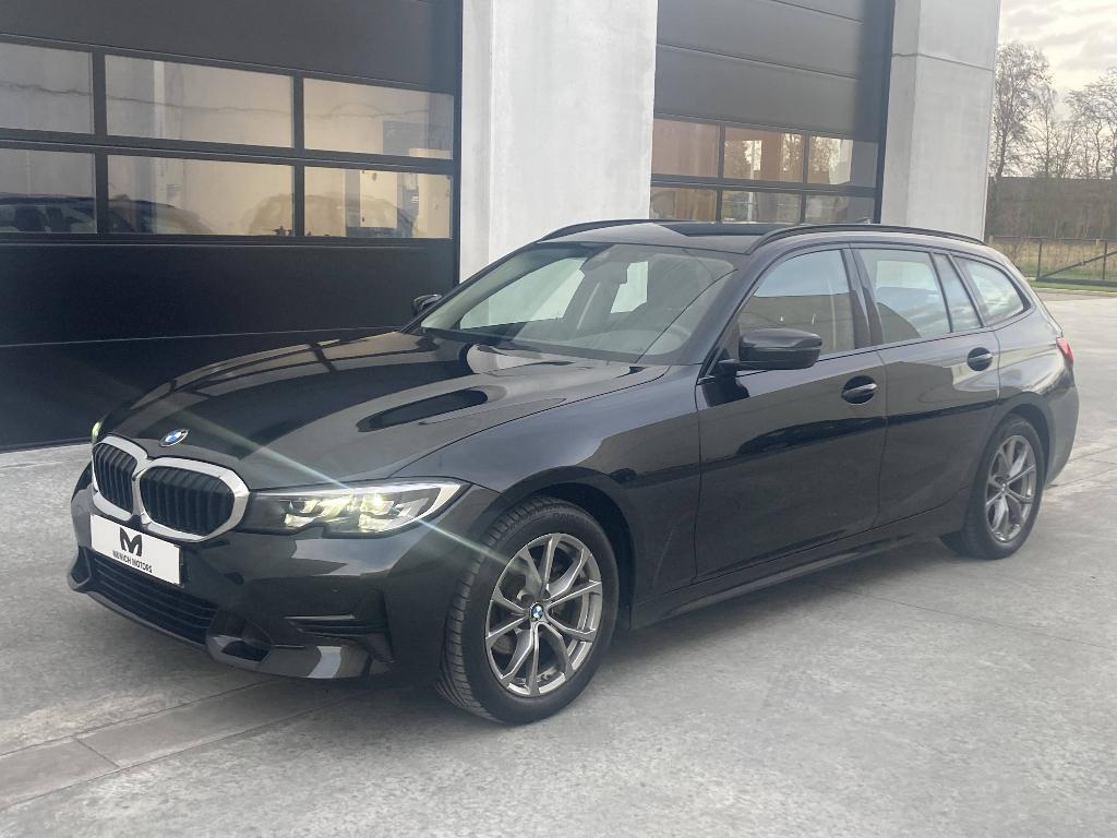 BMW 318i A Touring/Sportline/.../2 Jaar Garantie, Auto's, BMW, Automaat, Achterwielaandrijving, 4 cilinders, Leder en Stof