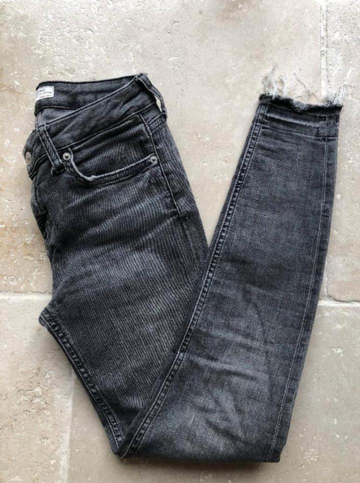 Grijze jeans van Zara Woman, Kleding | Dames, Ophalen, Zo goed als nieuw, Grijs