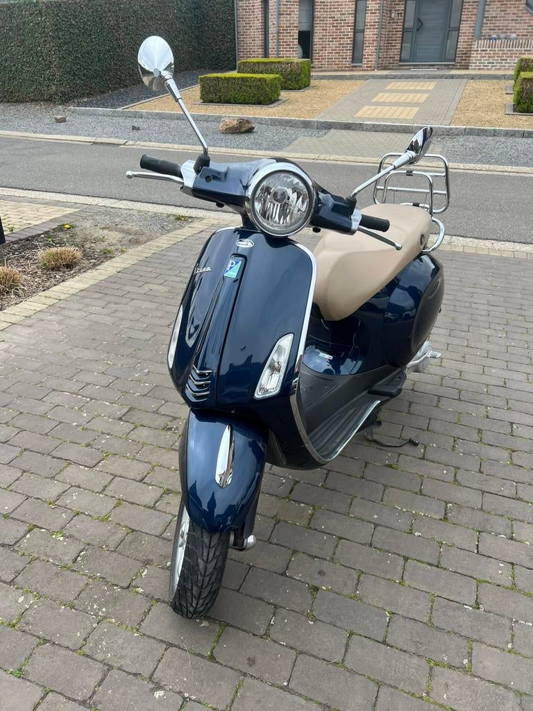 Vespa Primavera 49cc 2 temps — Blu Midnight (2014), 49 cm³, Classe B (45 km/h), Enlèvement, Utilisé