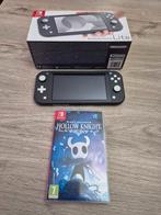 NINTENDO SWTICH LITE + 1 JEU + HOUSSE, Enlèvement, Comme neuf
