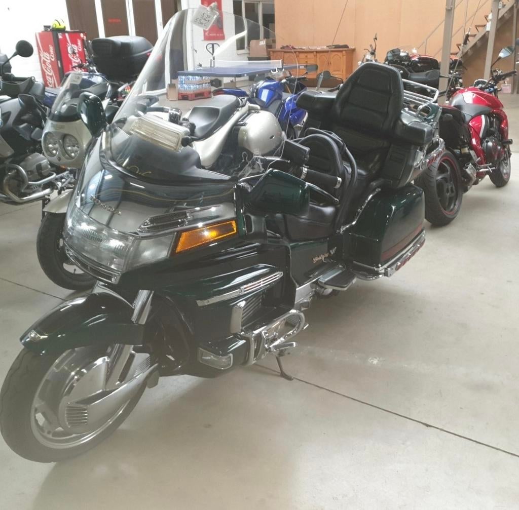 Moto honda Goldwing 1500 couleur verte état impeccable, Motos, Motos | Honda, Particulier
