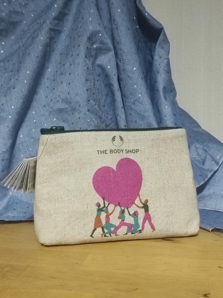 The Body Shop gift set bag zak body butter hand creme, Ophalen, Nieuw, Bodylotion, Crème of Olie