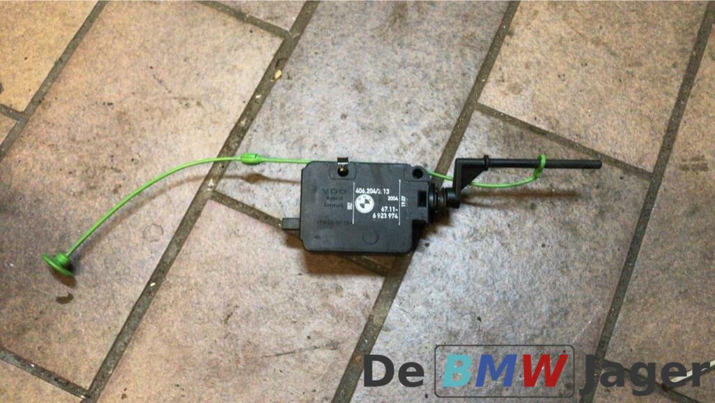 Tankklep Vergrendeling BMW 5 serie E34 X5 E53 67116923974, Auto-onderdelen, Gebruikt, Ophalen of Verzenden, BMW, BMW