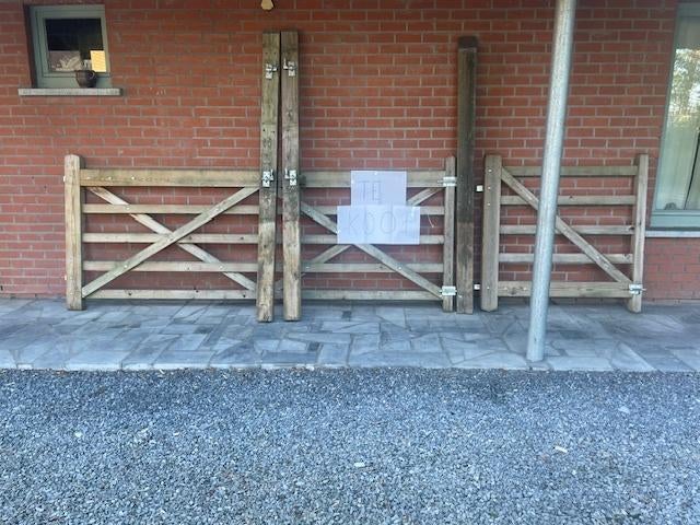 houten -grenenn afsluiting, Ophalen, Zo goed als nieuw