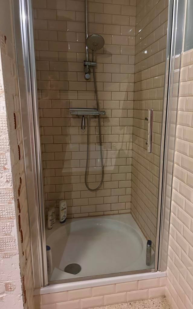 GRATIS DOUCHE: bak + kraan + douchedeur, Huis en Inrichting, Ophalen, Gebruikt, Met douche