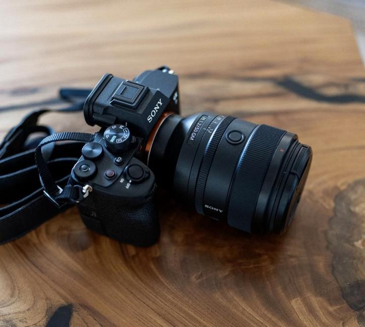 Sony Alpha A7 IV + 50mm 1.2 + 35mm 1.4, TV, Hi-fi & Vidéo, Appareils photo numériques, Comme neuf, Reflex miroir, Sony, Envoi