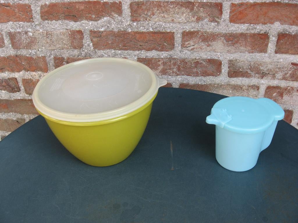tupperware: vintage voorraadkom en vintage melkkan, Huis en Inrichting, Keuken | Tupperware, Ophalen of Verzenden