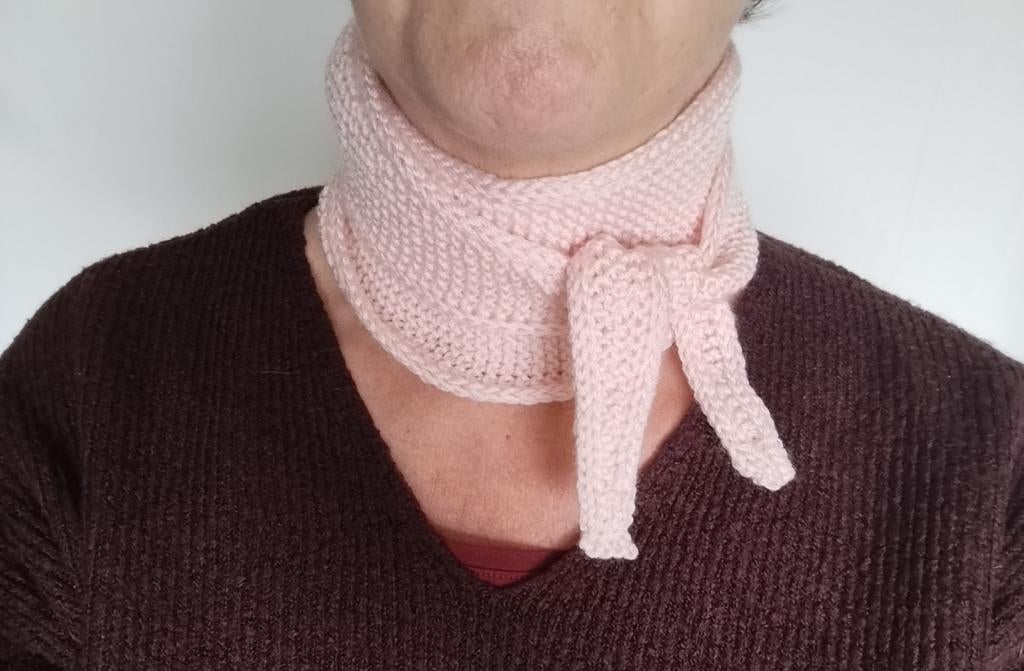 Écharpe Sophie fabriquée à la main, Vêtements | Femmes, Enlèvement ou Envoi