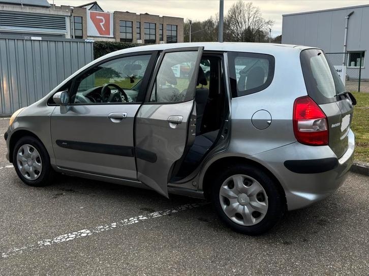 Honda Jazz Automaat 1.4 Benzine Reeds Gekeurd voor verkoop, Auto's, Honda, Particulier, Jazz, ABS, Airbags, Airconditioning, Boordcomputer