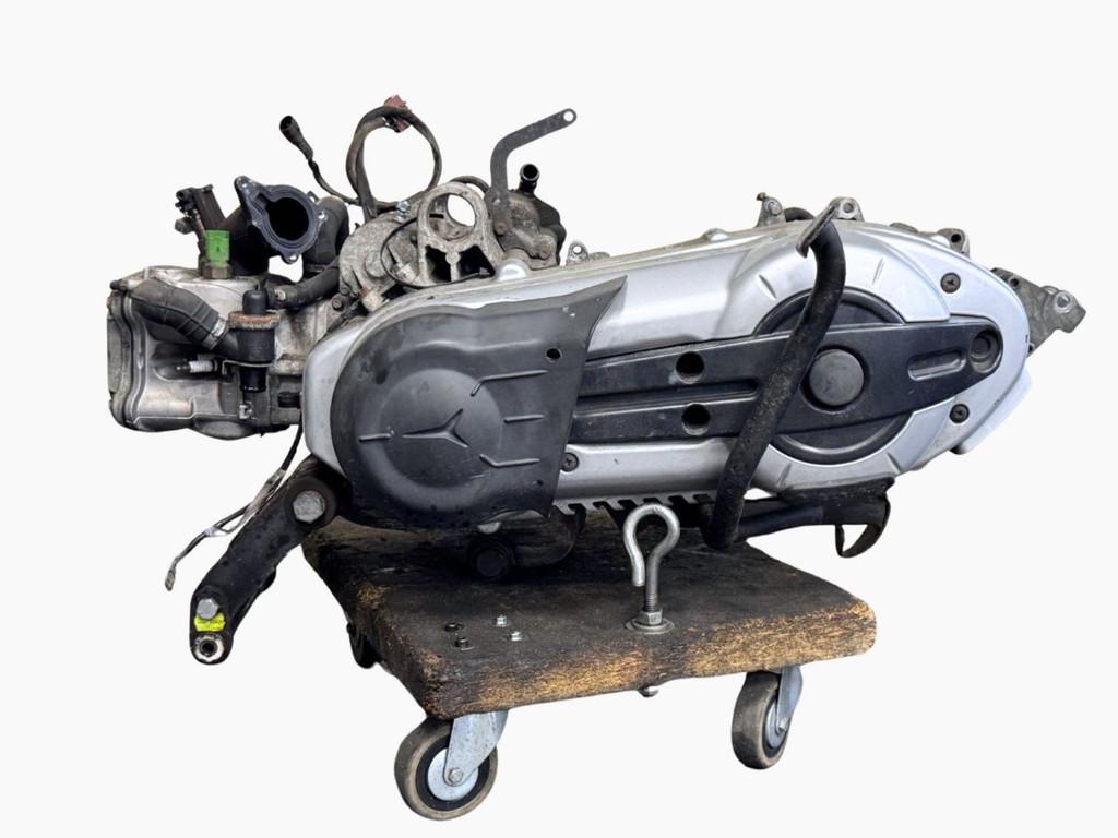 MOTORBLOK Gilera Fuoco 500 2013-2015 (01-2013/12-2015), Motoren, Onderdelen | Overige, Gebruikt