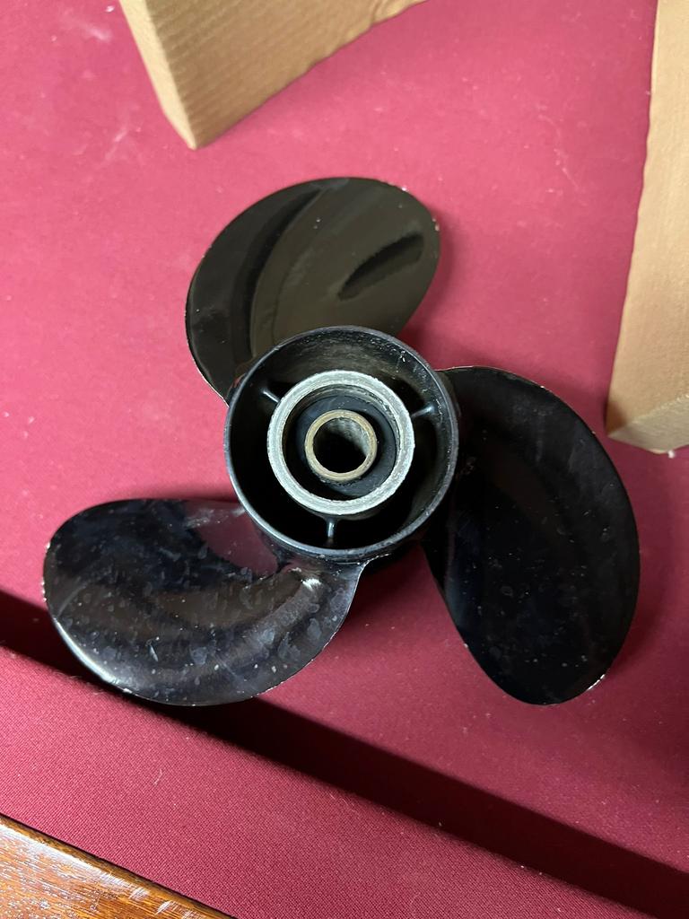 À vendre : vis à bateau/hélice (3 pales), Enlèvement, Comme neuf, Bateau à moteur