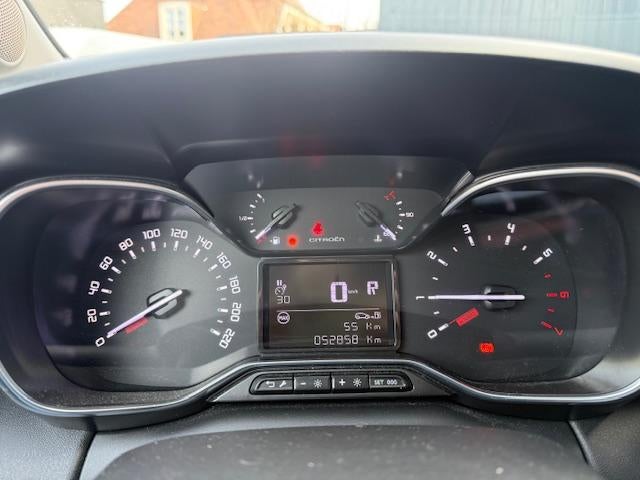 Citroën C3 Aircross - Benzine/Automaat/navigatie/alu velgen, Autos, Citroën, Argent ou Gris, Achat, Euro 6, Entreprise