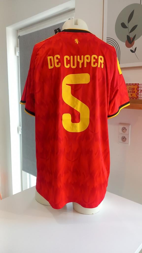 Adidas België voetbalshirt gratis aangetekende verzending, Sport en Fitness, Voetbal