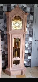 Voleiken staande klok Urgos, Enlèvement