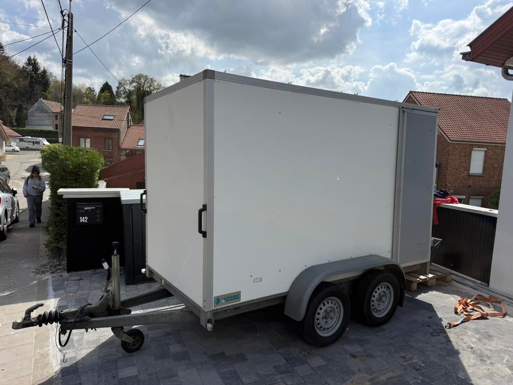 Remorque fermee Hapert 2019 2000KG, Autos : Divers, Remorques, Enlèvement, Comme neuf