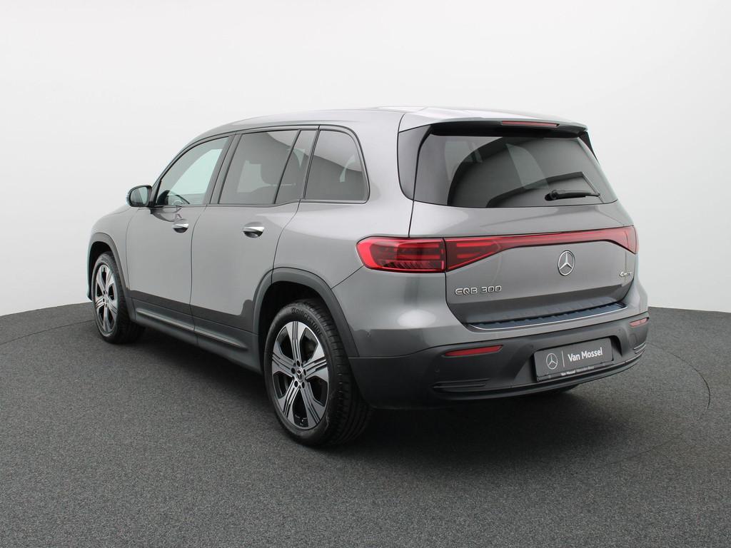 Mercedes-Benz EQB 300 Luxury Line 4Matic + CARPLAY + ELECTRI, Auto's, Automaat, Gebruikt, EQB, Regensensor
