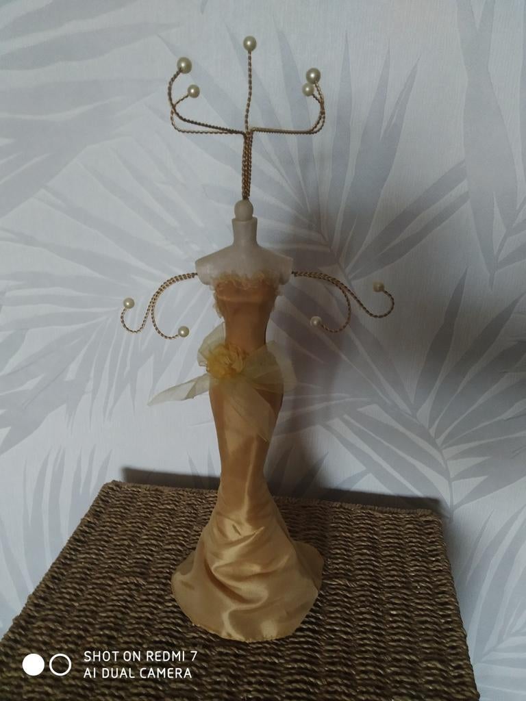 Juwelen houder in nieuwstaat, Ophalen of Verzenden, Zo goed als nieuw