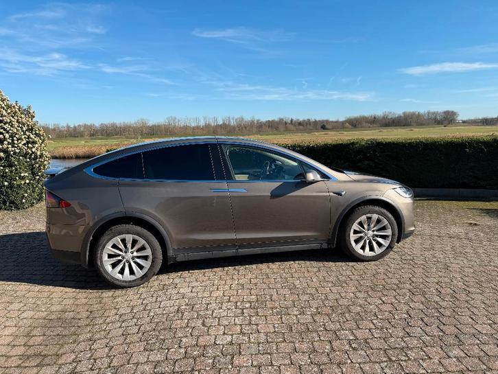 Tesla X 75D, Autos, Tesla, Particulier, Model X, Caméra 360°, 4x4, Caméra de recul, Phares directionnels, Régulateur de distance