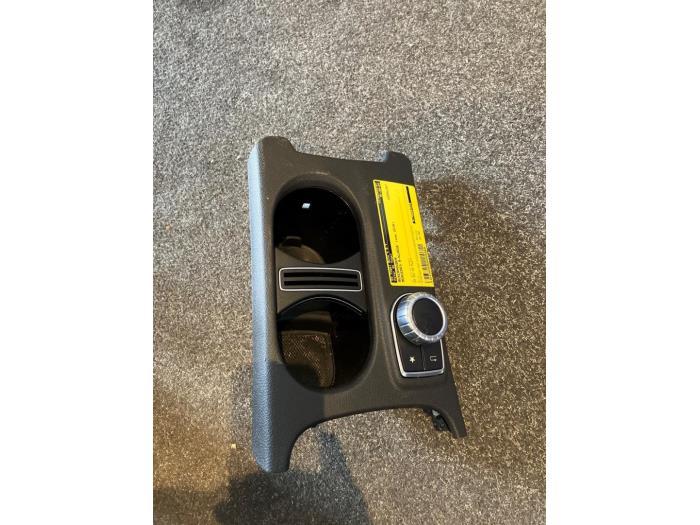 Bekerhouder van een Mercedes A-Klasse, Gebruikt, -, Ophalen of Verzenden, -