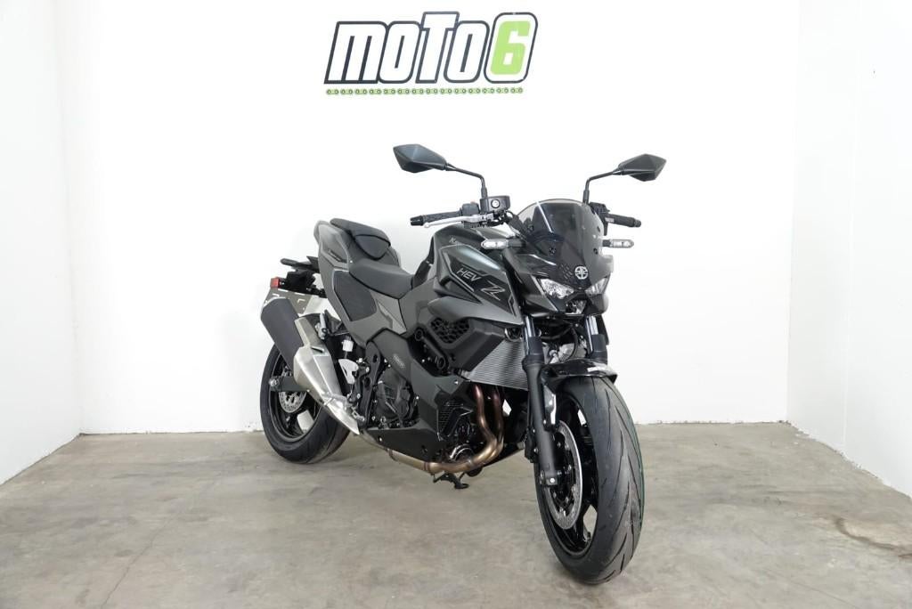 Moteur de démonstration hybride Kawasaki Z7, Entreprise, Occasion, 2 cylindres, Permis Moto A2 minimum