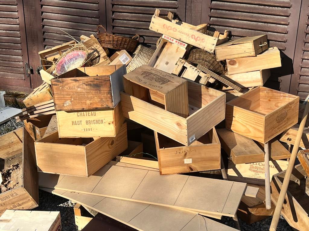 Caisses de vin vide wellin, Enlèvement ou Envoi