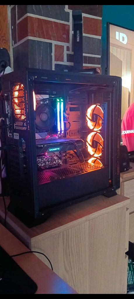 Pc gamer, Computers en Software, Desktop Pc's, Zo goed als nieuw, 3 tot 4 Ghz, HDD, SSD, 16 GB, Gaming, Ophalen