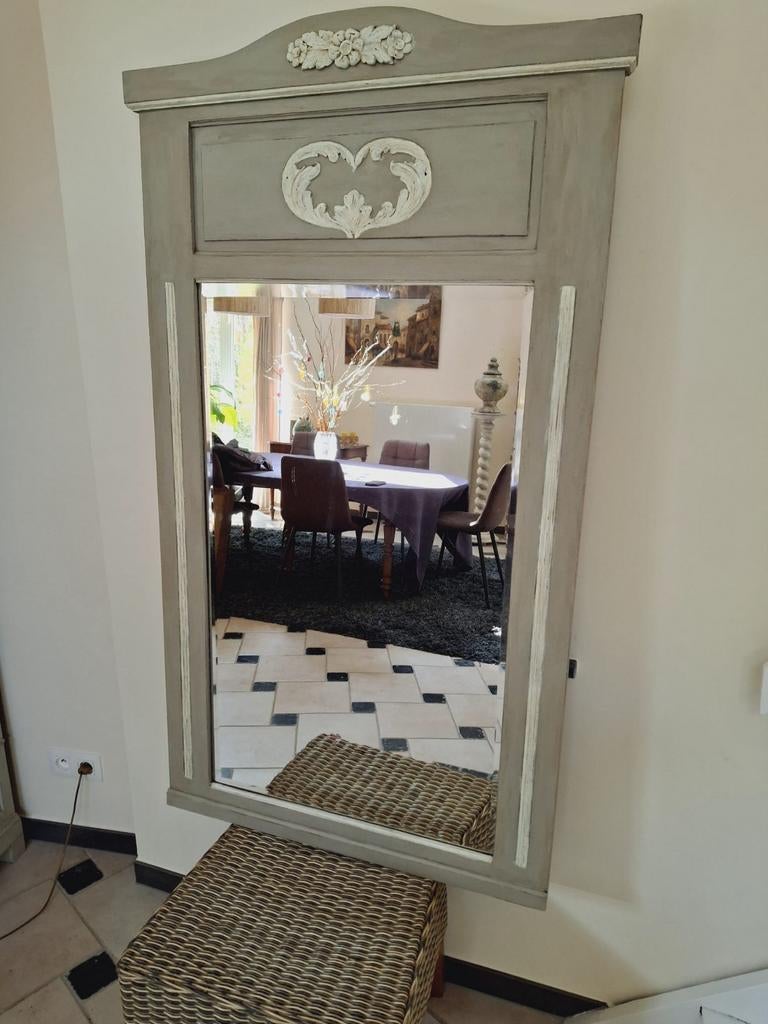 Trumeau ancien, Enlèvement