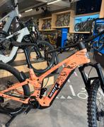 SCOTT PATRON ST910 electrique M L 2 couleurs, Enlèvement, Neuf