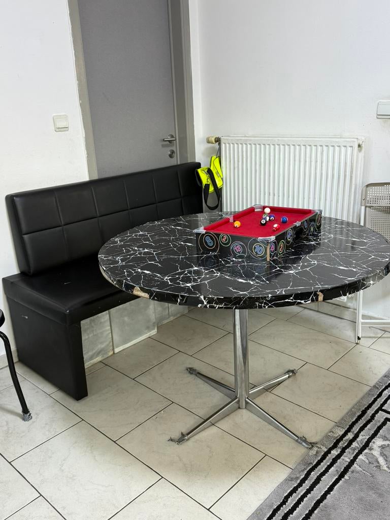 Tafel met stoel, Ophalen, Gebruikt, Stoel, 3 zitplaatsen