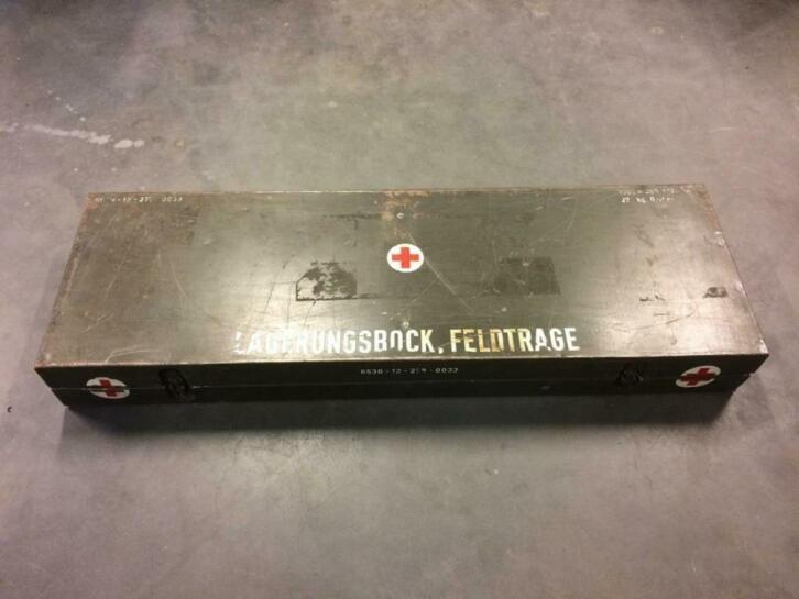 schragenstel in stalen kist voor brancard veldtafel, Divers, Orthèses