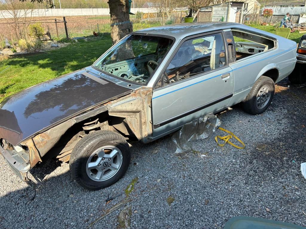 Opel monza 2.5e automatique document belge présent, Enlèvement, Opel