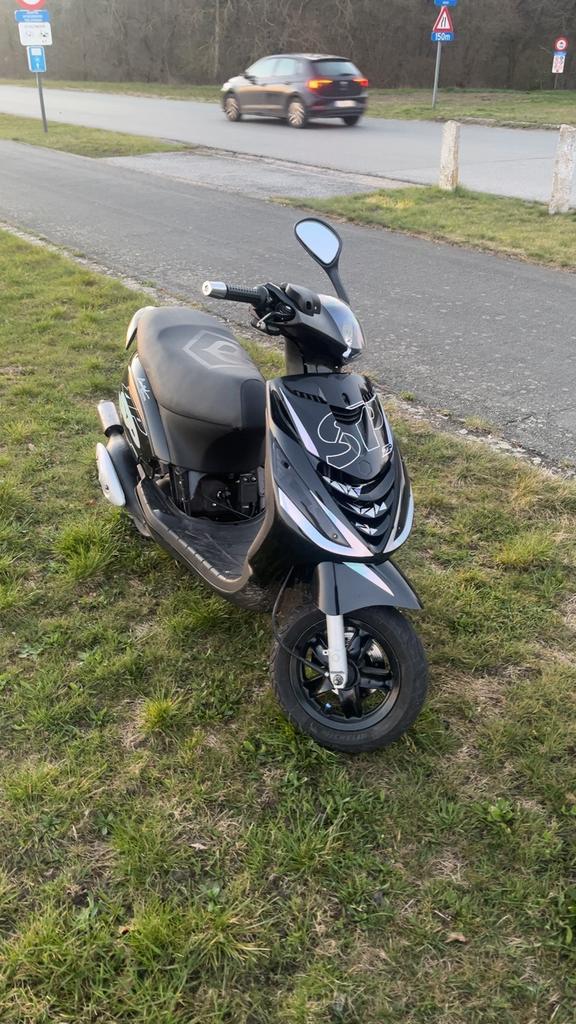 Zip 2t a klasse, Fietsen en Brommers, Scooters | Piaggio, Zo goed als nieuw, Zip, Ophalen
