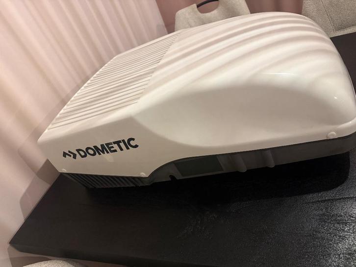 Dometic Freshjet 2200 dakairco Camper / Caravan Wit, Caravans en Kamperen, Mobilhome-accessoires, Zo goed als nieuw, Ophalen of Verzenden