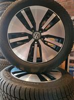 Set hiver 17 pouces VW Passat GTE 5x112 Nokian 215-55R17 7mm, Autos : Pièces & Accessoires, Pneus et Jantes, 17 pouces, Enlèvement