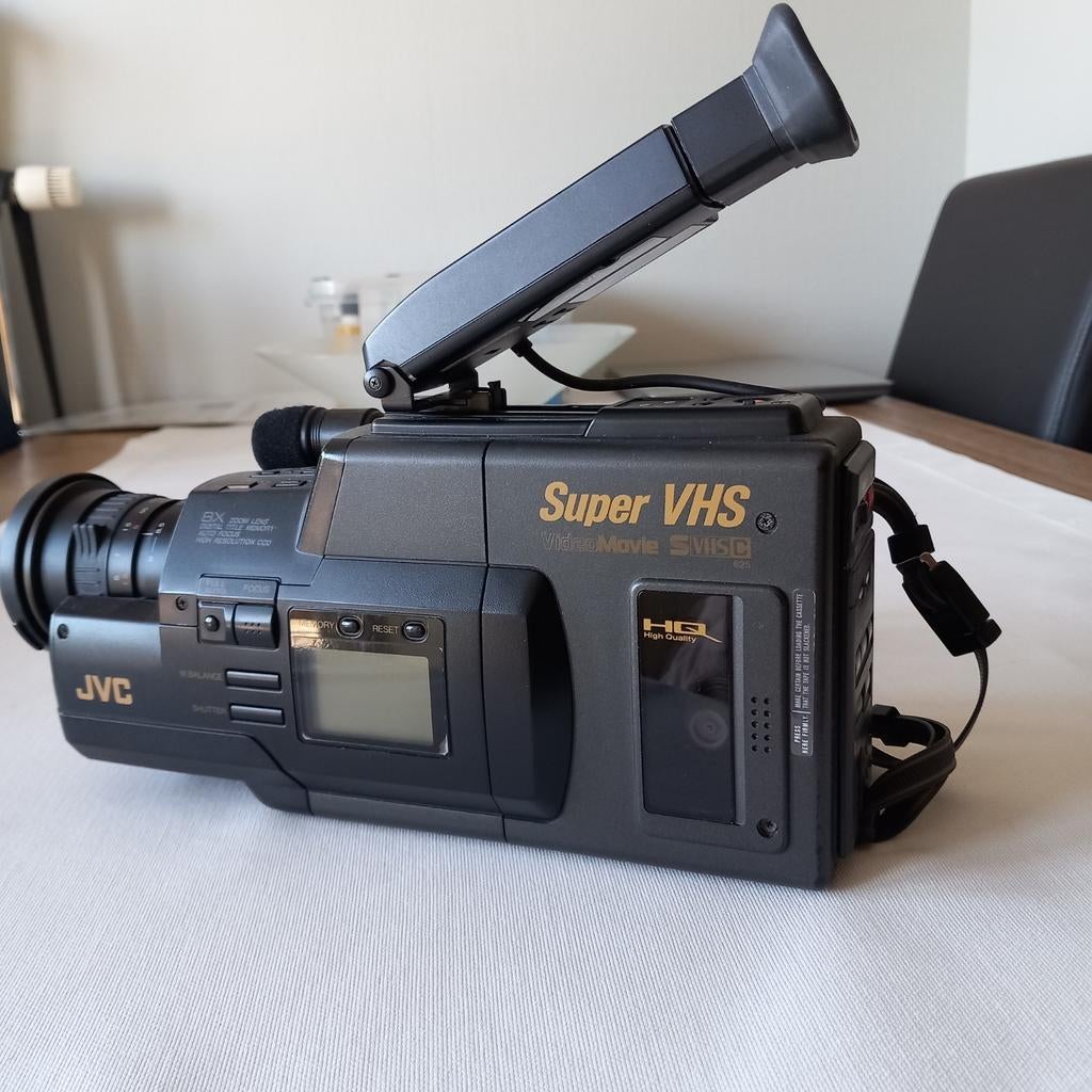 JVC CAMERA, Enlèvement, Caméra