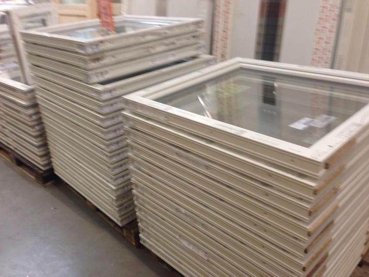 Déstockage de châssis et portes pvc grand stock dispo, Maison & Meubles, Salle de bain | Salle de bain complète, Neuf, Enlèvement