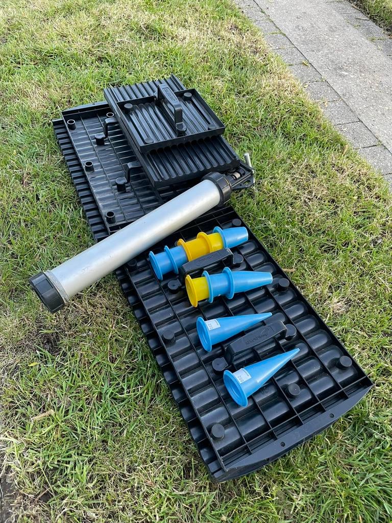 Rolplanken + deegspuit boilies, Ophalen, Zo goed als nieuw